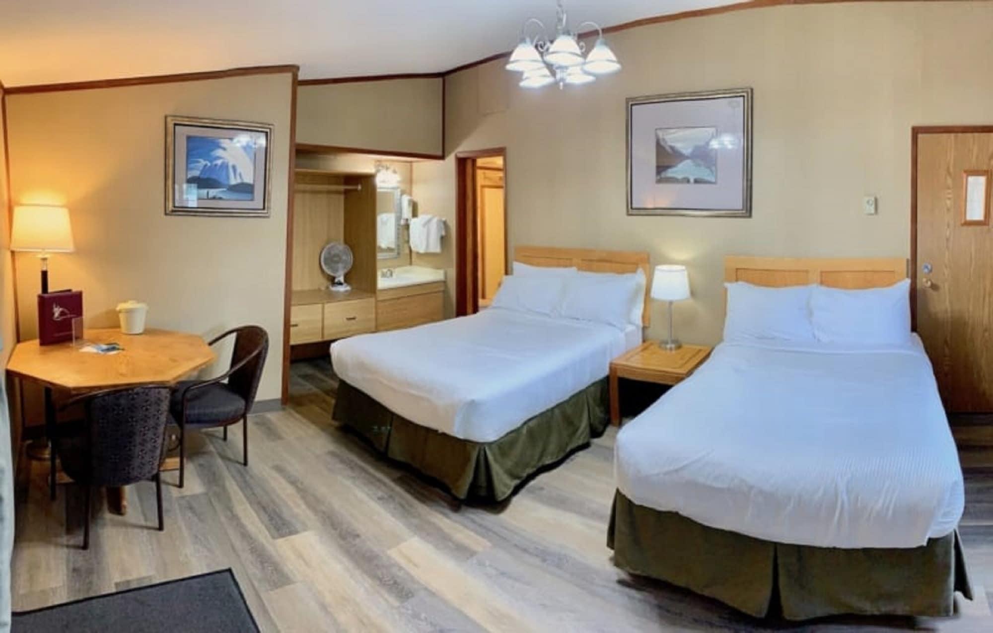 Sunwapta Falls Rocky Mountain Lodge Τζάσπερ Εξωτερικό φωτογραφία