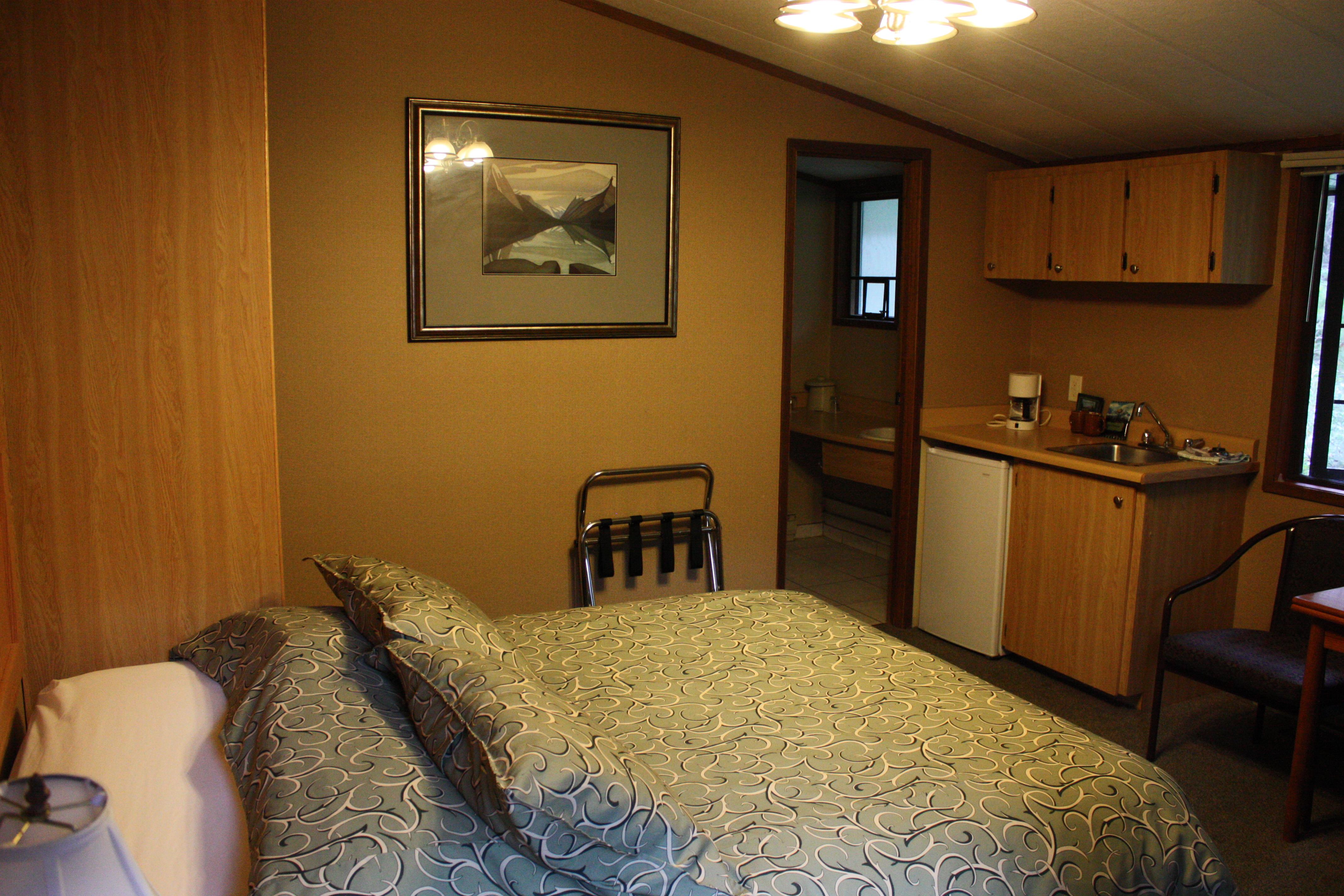 Sunwapta Falls Rocky Mountain Lodge Τζάσπερ Εξωτερικό φωτογραφία