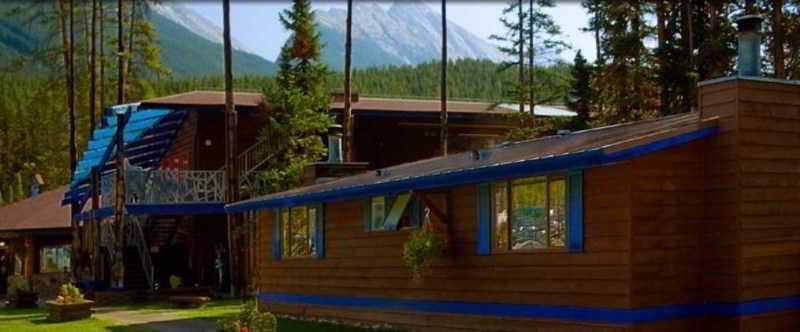 Sunwapta Falls Rocky Mountain Lodge Τζάσπερ Εξωτερικό φωτογραφία