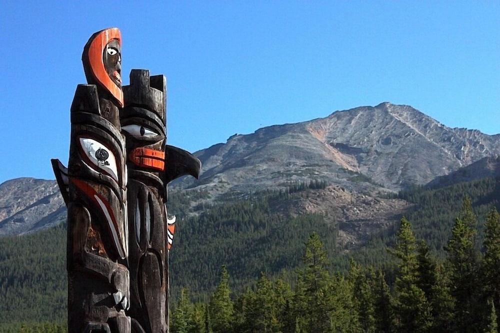 Sunwapta Falls Rocky Mountain Lodge Τζάσπερ Εξωτερικό φωτογραφία